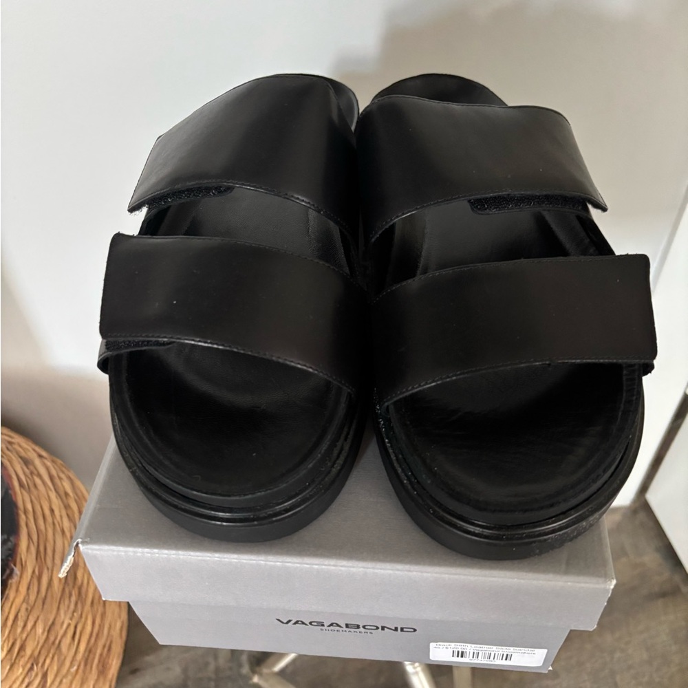 Vagabond Black Leather Slide Sandals